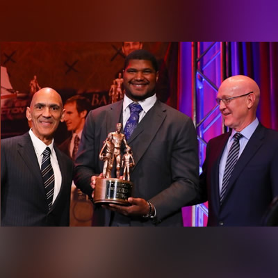 Calais Campbell Honored with 2019 Bart Starr Award